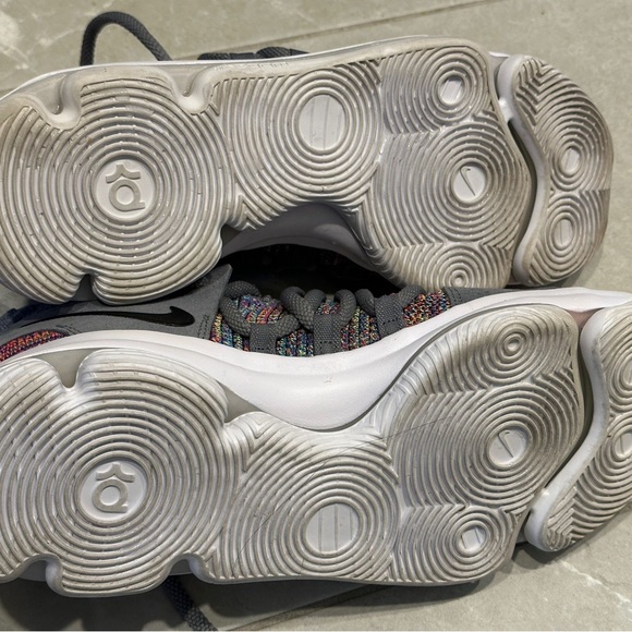 Nike Kevin Durant 10 Mulit-color sneakers - Men’s 9.5 - Picture 6 of 6